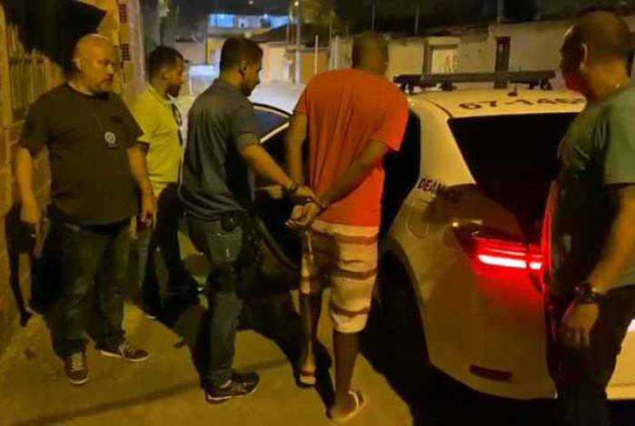 Homem é preso após estuprar esposa e afirma: 'coisa de marido e mulher'