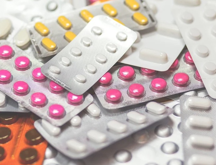 Pacientes com doenças crônicas poderão receber Bolsa Medicamento na pandemia