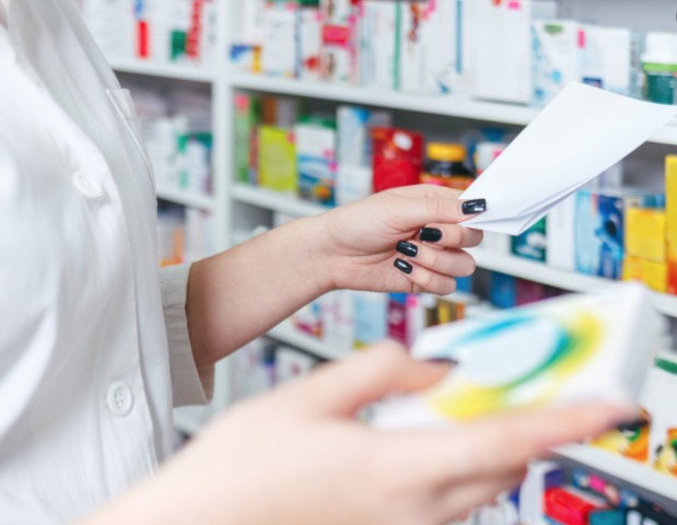 Bolsonaro sanciona projeto que amplia validade de receita médica