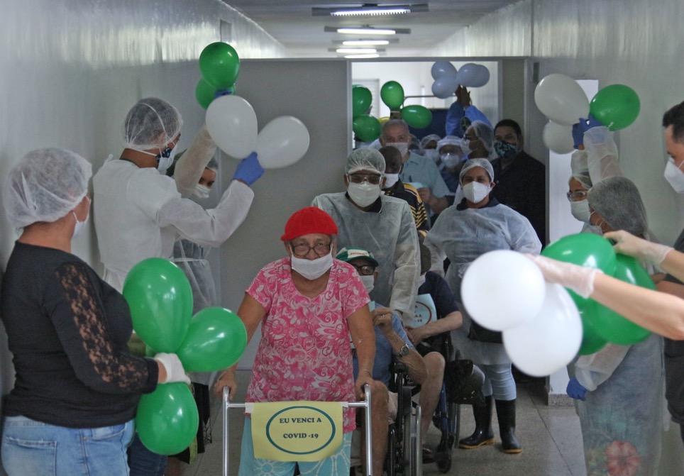 Amazonas supera marca de 84 mil recuperados da Covid-19 e ultrapassa os 99 mil casos 