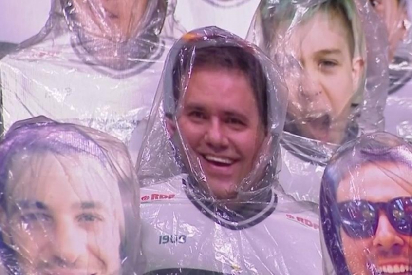 Rodrigo Rodrigues é homenageado e vira boneco em jogo de futebol