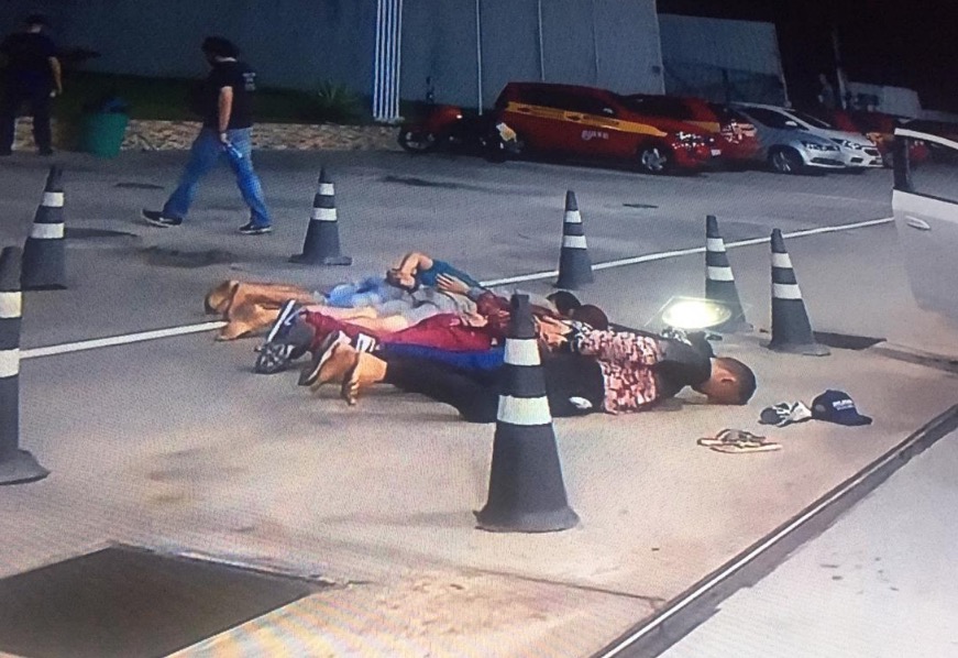 Grupo especializado em explosão de cofres é preso em posto de combustível de Manaus