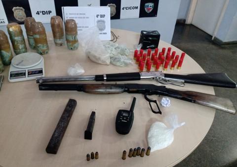 Após denúncia, trio é detido com armas e drogas em casa de Manaus 