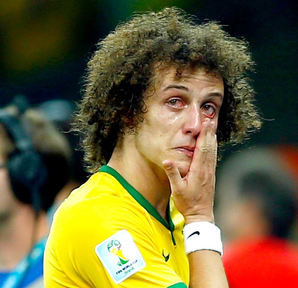 Construtora vai ter que indenizar David Luiz por propaganda do 7 a 1