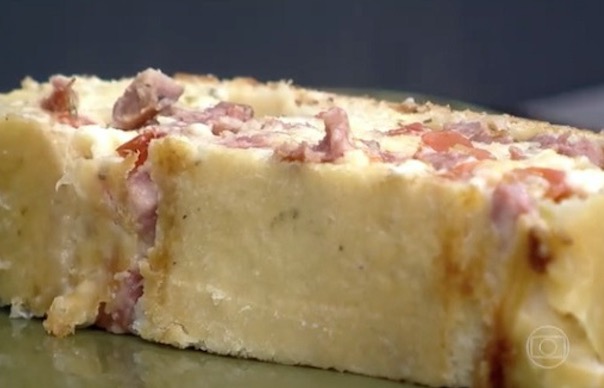 Pão com Linguiça Calabresa da Ana Maria Braga é de lamber os beiços; aprenda