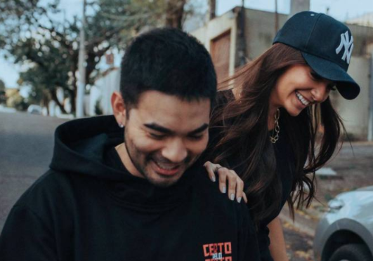 Yudi Tamashiro assume namoro com jovem assessora política