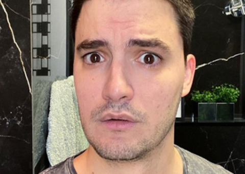 Felipe Neto devolve duas parcelas do auxílio emergencial ao governo