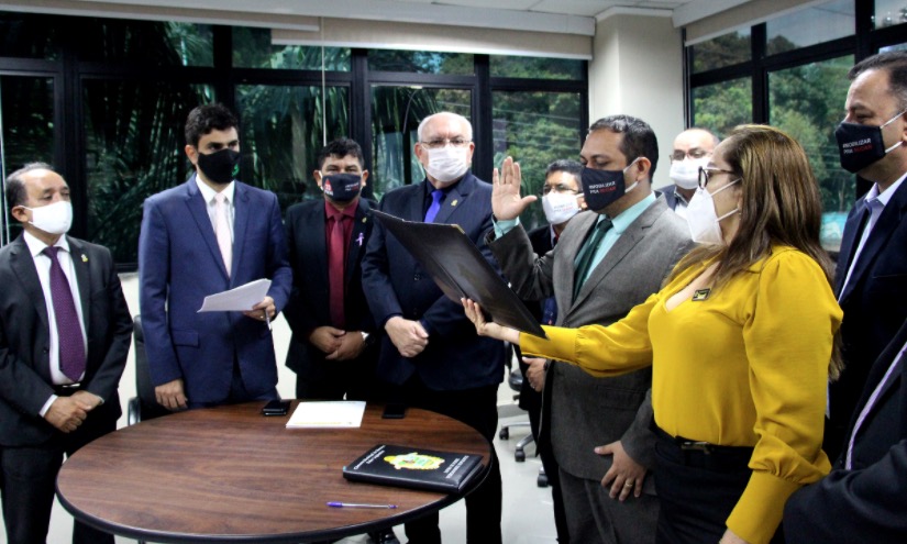 Elmison Bezerra é empossado como novo vereador de Manaus 
