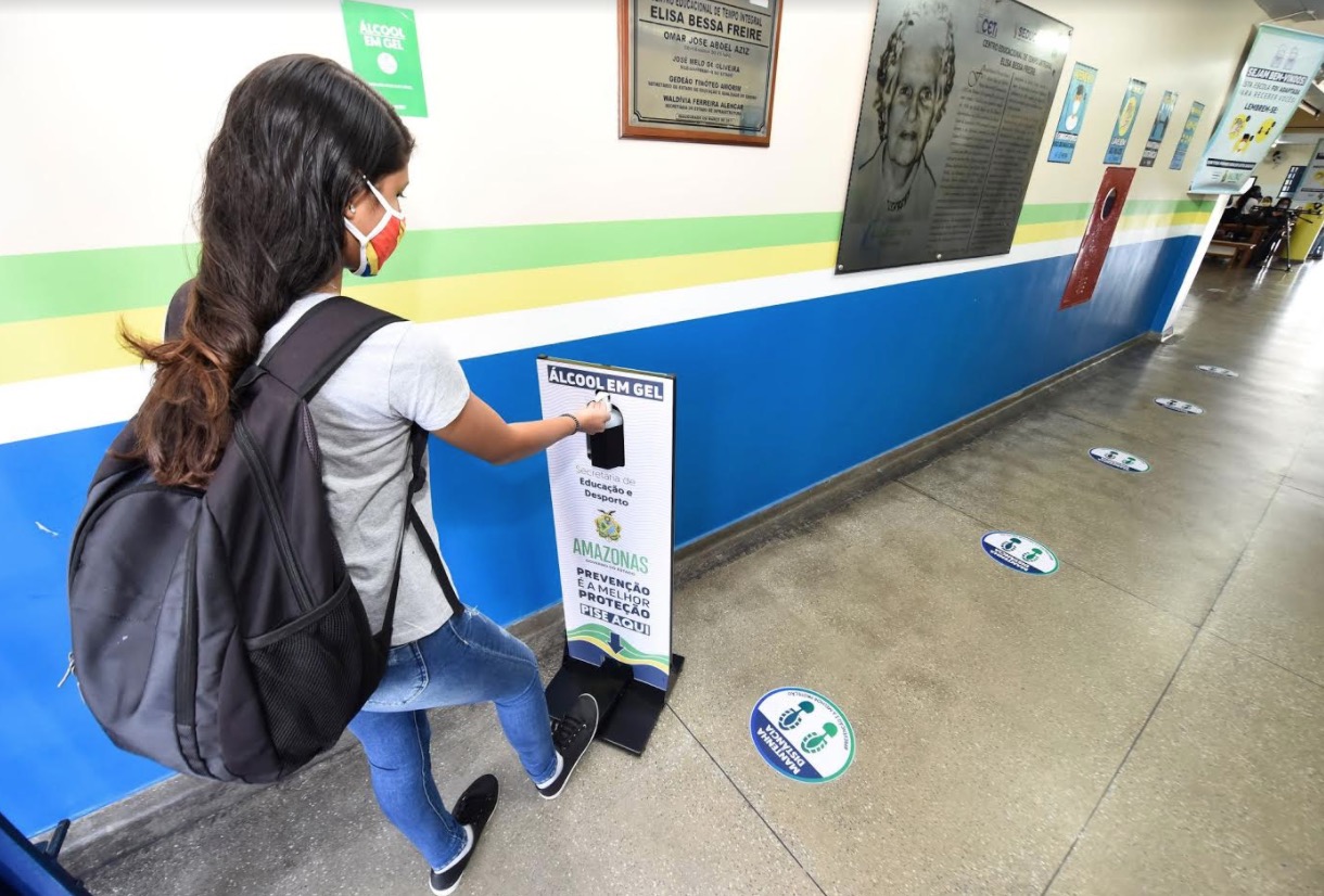 Sindicato aprova greve geral de professores contra volta às aulas em Manaus