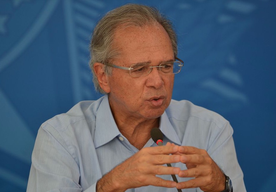 Paulo Guedes anuncia privatizações de estatais por conta de altos gastos com pandemia 