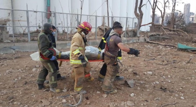 Sobe para 154 o número de mortos na explosão no porto de Beirute
