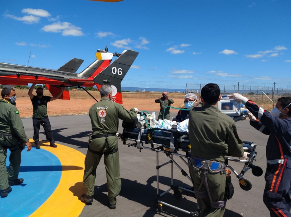 Criança fica engasgada com caroço por três dias e falta de ar é confundida com Covid-19
