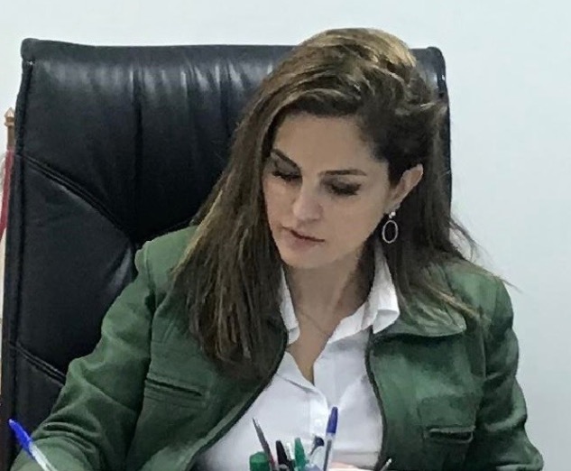 Ministra da Informação renuncia após onda de protestos e morte no Líbano