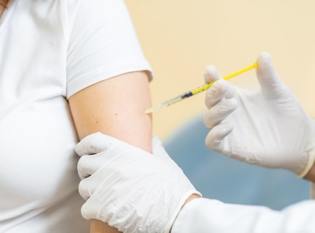 Vacinação contra sarampo em adultos vai até o final de agosto