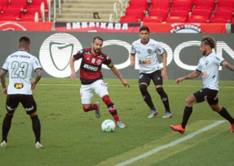 Atlético-MG desbanca o campeão Flamengo no Maracanã