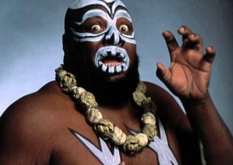 Ex-lutador da WWE morre aos 70 anos dias após diagnóstico de coronavírus