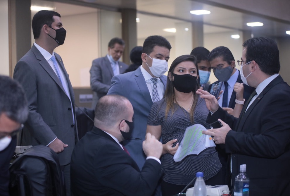 Aleam aprova veto de projeto que dava R$ 100 mil para famílias de servidores mortos