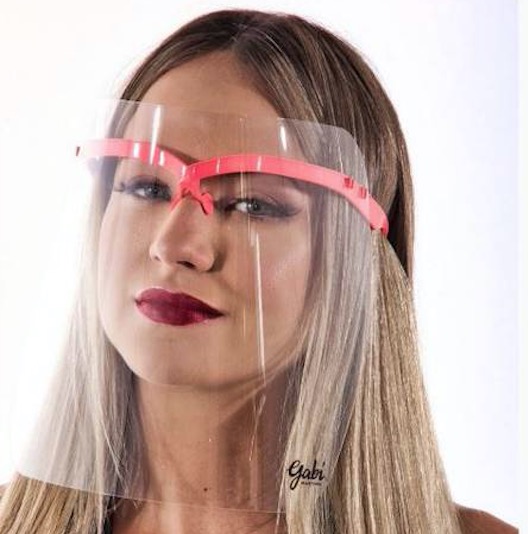 Com Covid-19, ex-BBB Gabi Martins faz propaganda de máscara de proteção e vira piada 