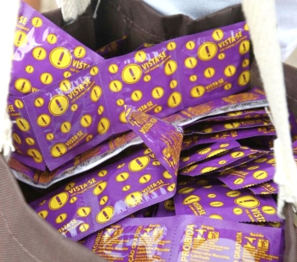 Adolescente é apreendida dentro de falsa 'casa de massagem' em Manaus 