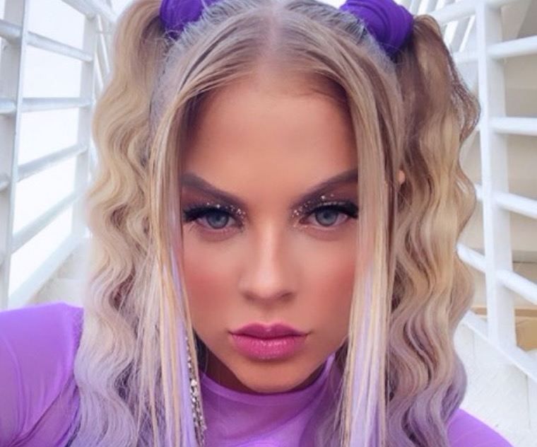 Luísa Sonza reage após Neymar chegar em estádio ouvindo o hit da cantora 