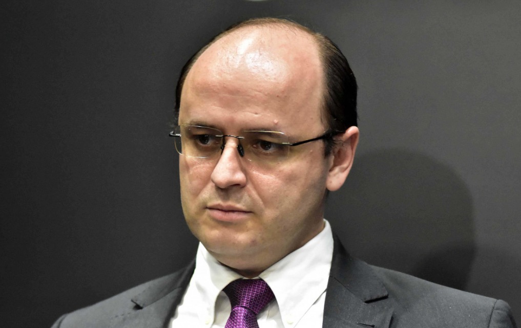 Professora é demitida após dizer que menina estuprada pelo tio era bem paga