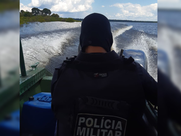 Piratas de rio sofrem acidente durante fuga e acabam presos no Amazonas