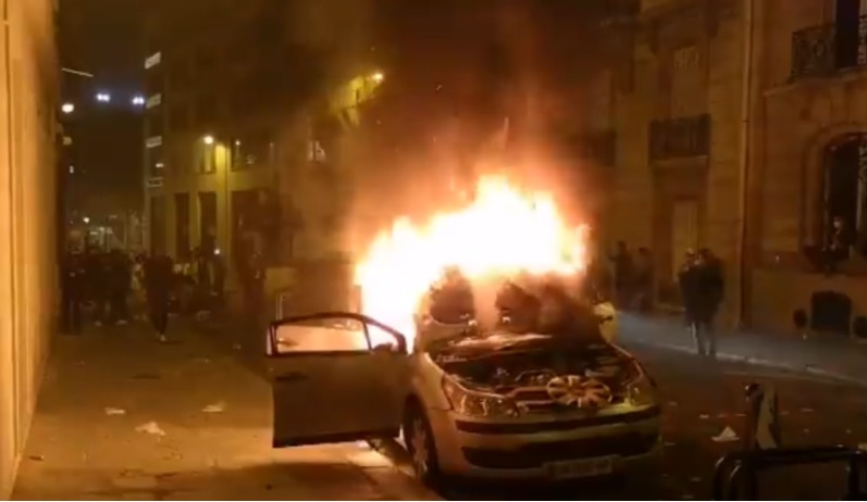 Derrota do PSG causa momentos de terror em Paris