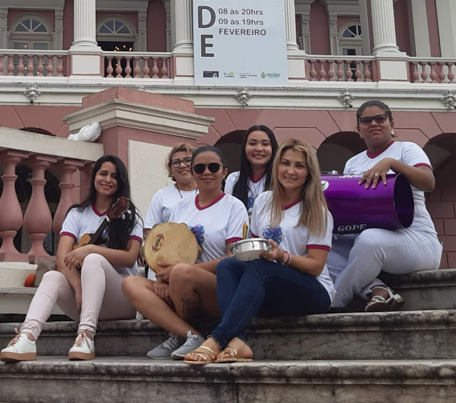 Samba com as moças apresenta 'Boteco Delas'