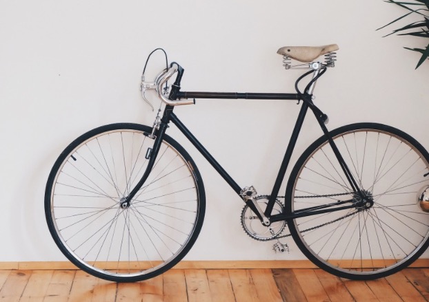 Adolescente mata irmão de 12 anos após briga por bicicleta 