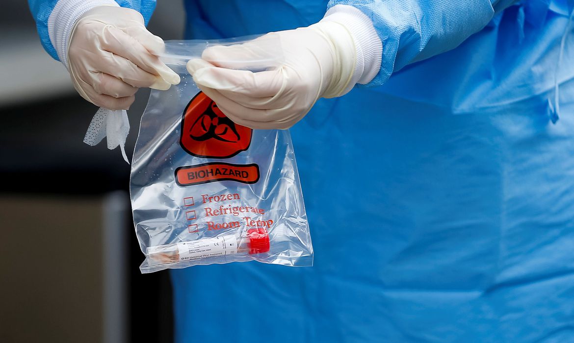 Médicos investigam 7 pacientes que podem ter se reinfectado por coronavírus