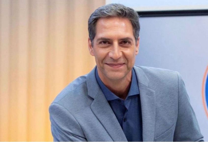 Luís Ernersto Lacombe deve assinar contrato com a RedeTV! nesta quarta
