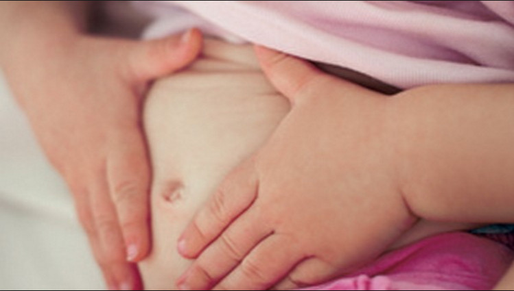 Criança morre após sentir dor de barriga