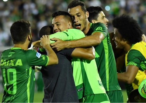 Clube colombiano sugere divisão do título da Copa Sul-Americana com a Chapecoense