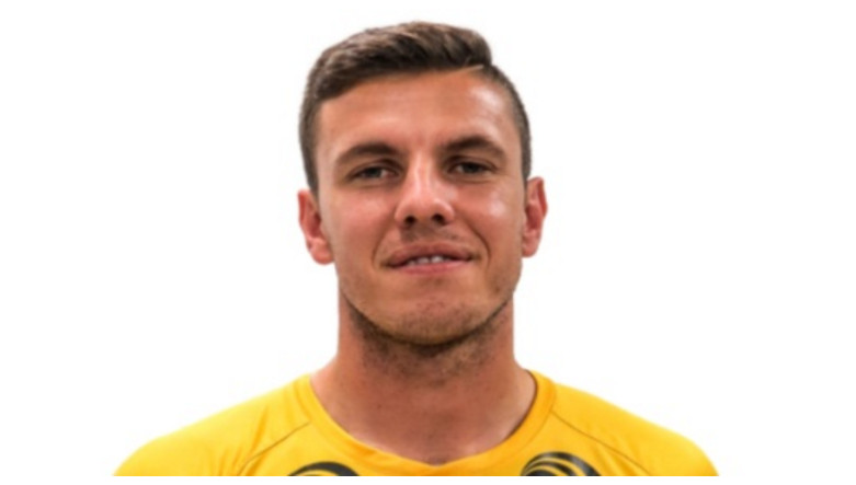 Goleiro escapa da morte por causa do aniversário