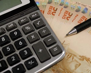   Contas do governo do AM  podem estourar