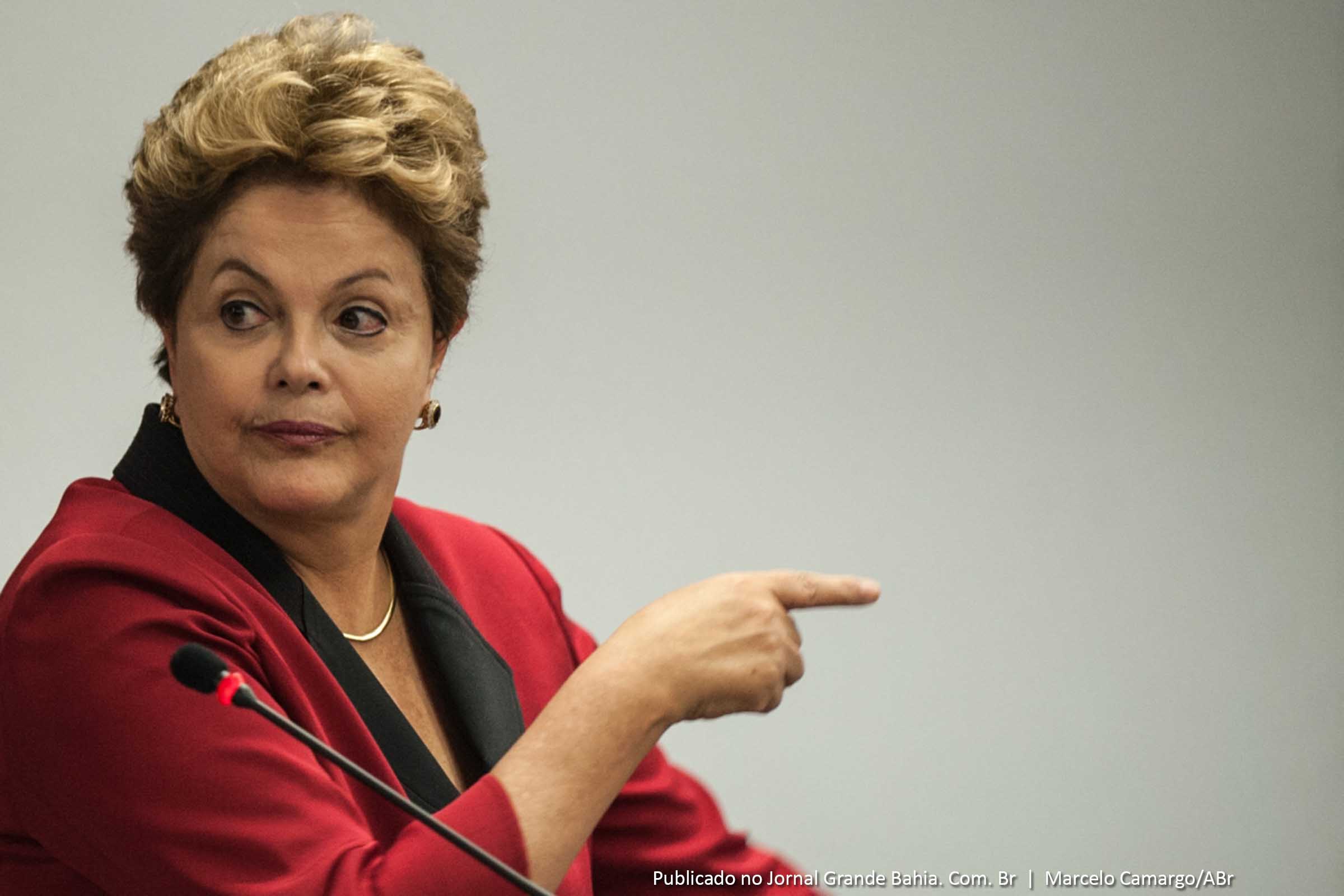 Dilma critica repressão a protestos e diz que há um 'golpe dentro do golpe'