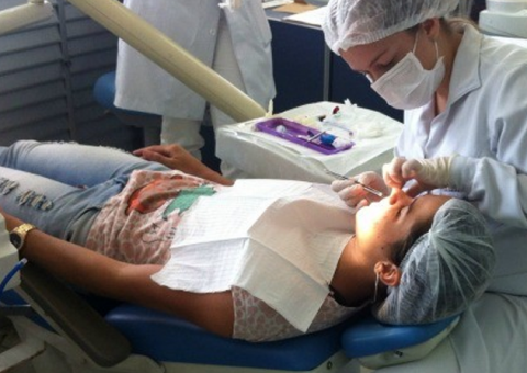 UFAM realiza triagem para serviço odontológico gratuito em Manaus