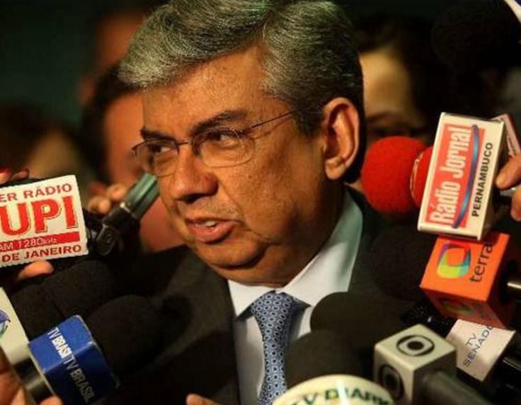 Ex-ministro da Previdência recebe irregularmente aposentadoria de R$ 20 mil, diz TCU