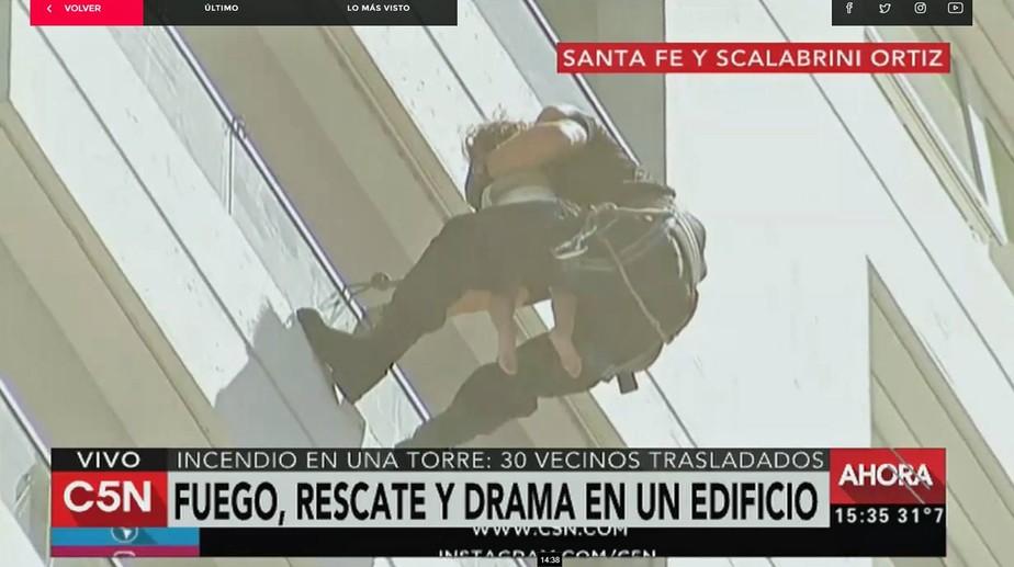 Bebê é resgatado após incêndio em prédio de 35 andares 