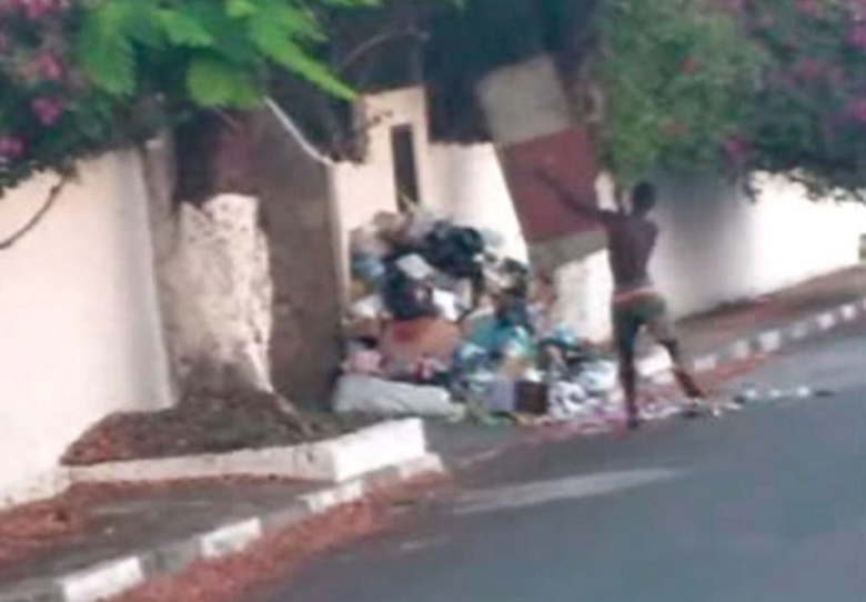 Moradores revoltados com falta de coleta do lixo têm atitude extrema