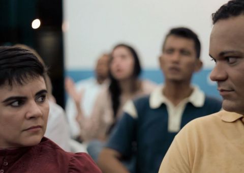 O filme "O Tempo Passa” está disponível na internet    