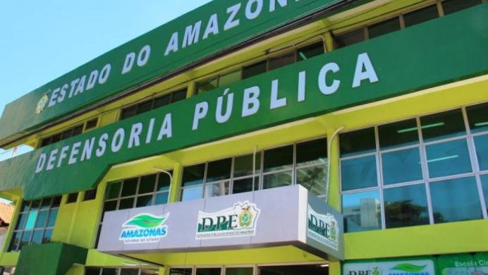 DPE-AM intensifica campanha para arrecadar roupas e calçados para assistidos 