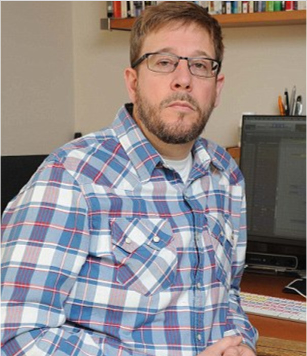 Homem sofre AVC ao lavar a cabeça em salão de beleza