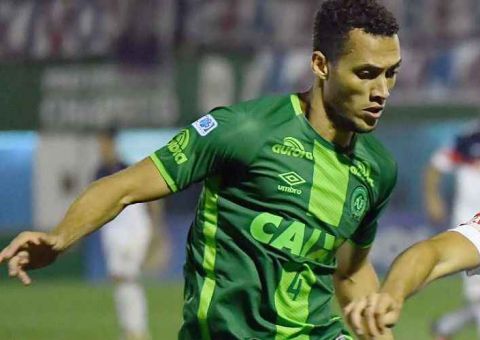 Neto começa a lembrar de acidente aéreo