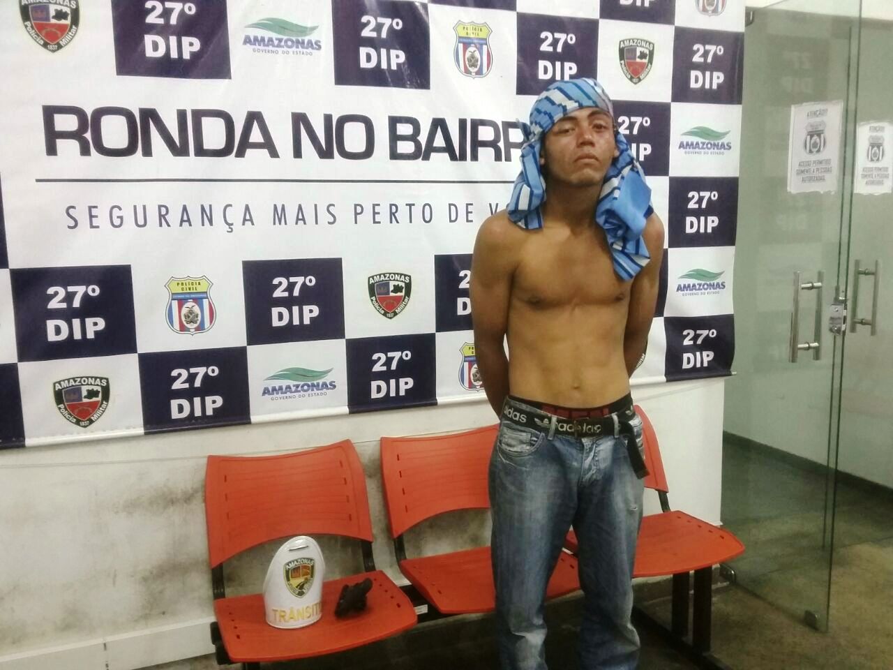 Homem é preso em flagrante horas após roubar celular em Manaus