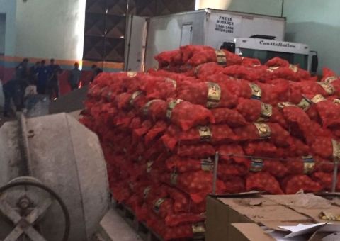 Polícia recupera metade de 1,4 mil sacas de cebola furtadas de mercado na Zona Sul