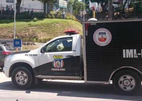 Motorista atropela e deixa homem morrer em estrada do Amazonas 