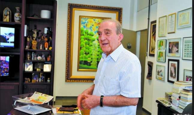 Missa de 7° dia de Phelippe Daou com homenagens em Manaus