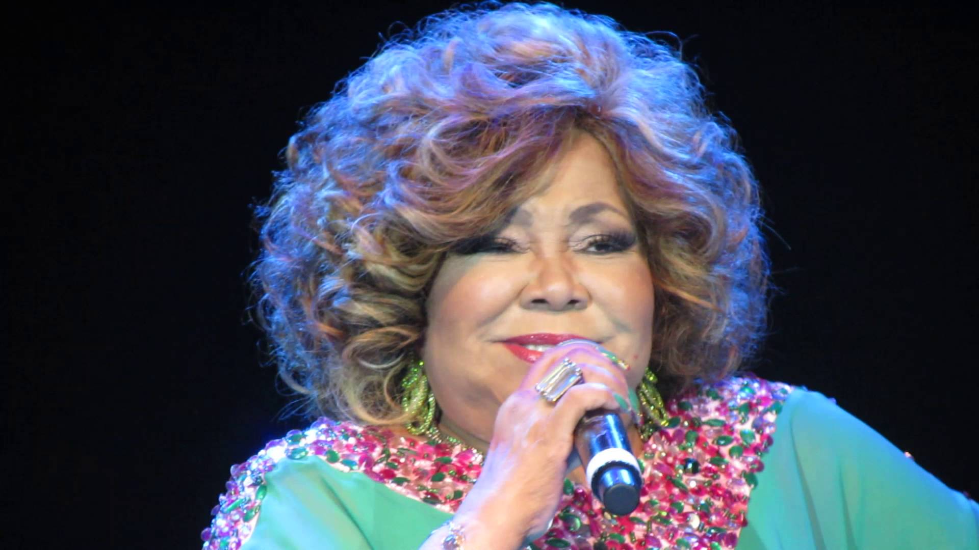 Alcione passa por cirurgia e segue internada em hospital