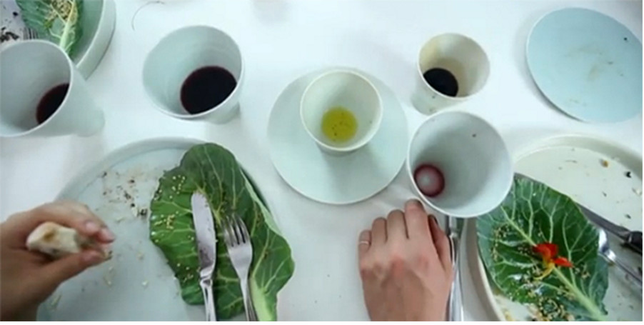 Que macabro! Artista faz peças de cerâmica usando algo inusitado